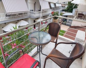 Christina Hotel - Олімпіакі Акті - Балкон