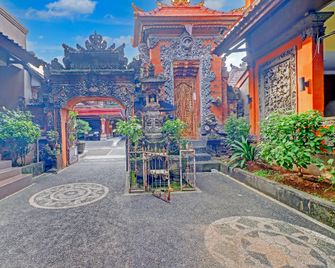 Dancenter Batukaru Garden Hotel - Denpasar - Lobby