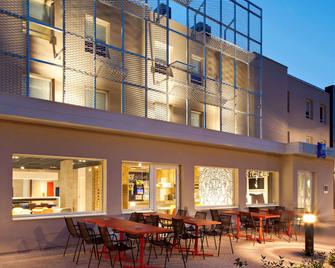 ibis budget Saint-Pourçain-sur-Sioule - Saint-Pourçain-sur-Sioule - Building