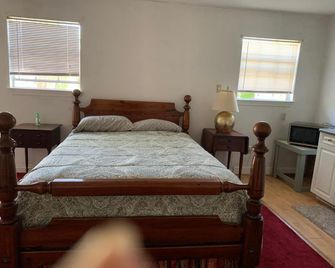 Va beach zen studio C - Virginia Beach - Camera da letto