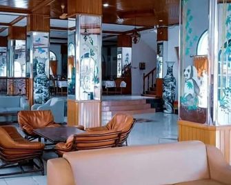 Hotel Asia Bukittinggi - Bukittinggi - Lobby