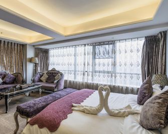 Funiton Hotel - Chengdu - Schlafzimmer
