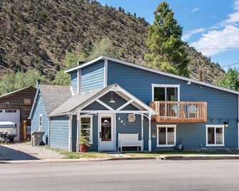 Charming Historic Home, Embrace the Past, Enjoy the Present 13 Mi to GWS - New Castle - Edificio