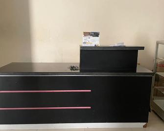 Spot On 93874 3n Homestay Syariah - Sidoarjo - Receptie