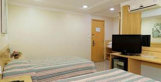 Hotel Domani - Guarulhos - Schlafzimmer