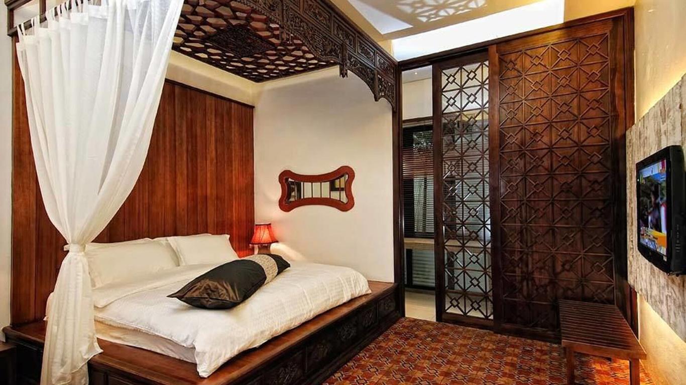 Courtyard At Heeren Boutique Hotel