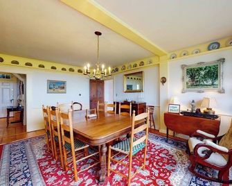 Historic home with porch & mountain/valley views - great for weddings - Paris - Dining room