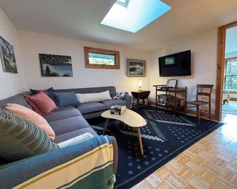 Dual-Dwelling Catskill Getaway Near Belleayre & Plattekill - Margaretville - Obývací pokoj