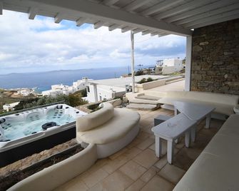 Flaskos Village Mykonos - Mykonos - Balcony