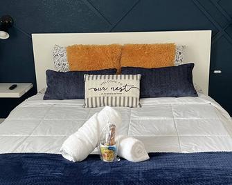 Busch Gardens Bliss Suite -1 - Tampa - Bedroom