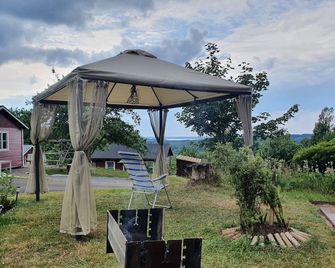 Utsikt mot viken - Undenäs - Patio