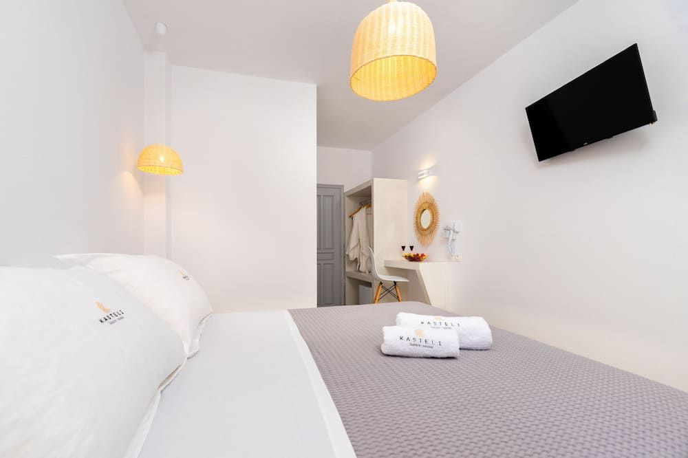 Kasteli Luxury Rooms - Perissa