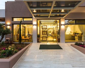 Menta City Boutique Hotel - Rétino - Edificio