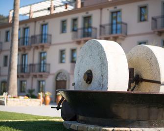Best Western Plus Hotel Terre di Eolo - Patti - Building