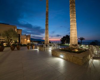 Best Western Plus Hotel Terre di Eolo - Patti - Bâtiment