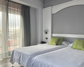 Hotel Mir Octavio - Algeciras - Bedroom