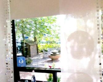 Rooms & Breakfast Guesthouse - Keflavik