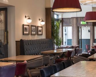 The Old Borough Hotel - Wetherspoon - Swords - Restaurace