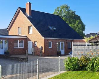 Vacation Apartment Krabbe - Holiday Apartments On The Wadden Sea - Friedrichskoog - Edificio