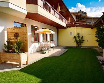 Appartements Holiday - Ellmau - Patio