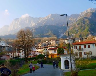 Hotel Vajont - Maniago - Vista del exterior
