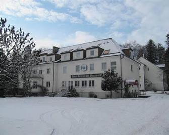 Burgwald - Passau - Gebouw