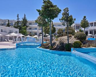 Labranda Miraluna Village - Kiotari - Pool