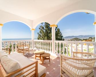 Villa Solazul in El Atabal, Malaga by TCM - Málaga - Balcony