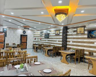 Hotel Rao Place - Chaumu - Restaurante