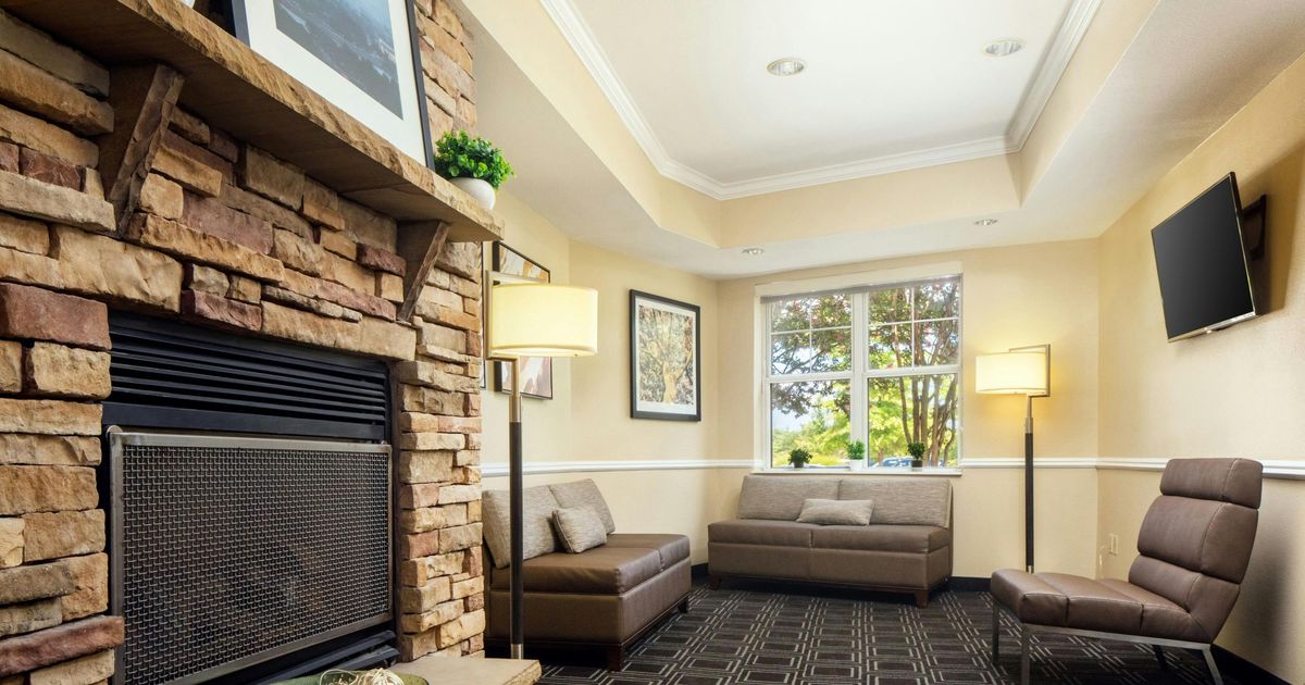 Beo Springfield Marriott TownePlace Suites by Marriott Springfield from $106. Springfield Hotel ...