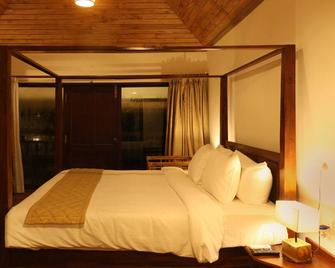 Paloma Backwater Resorts - Alappuzha - Bedroom