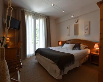 Logis Hôtel Restaurant Le Castel Fleuri - Saint-Jean-en-Royans