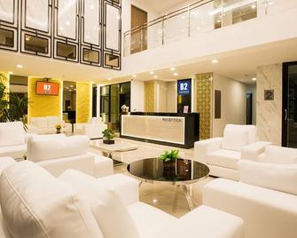 B2 Phitsanulok Premier Hotel - Phitsanulok - Salónek