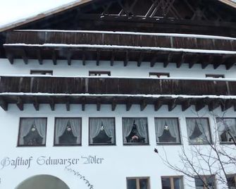 Hotel Schwarzer Adler - Pettneu Am Arlberg - Edificio