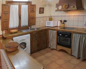 Casas Alcala - Alcalá del Júcar - Cocina