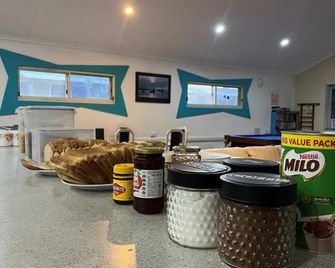 Hervey Bay Flashpackers - Hervey Bay - Buffet