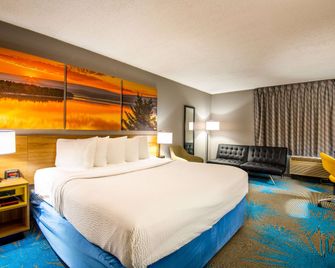 Days Inn by Wyndham Coeur d'Alene - קר ד'אליין - חדר שינה