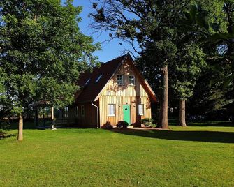 New holiday home on an old farm plot directly on the nature reserve - Hermannsburg - Gebäude