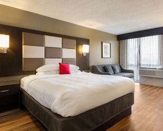 Red Lion Hotel Monterey - מונטריי - חדר שינה