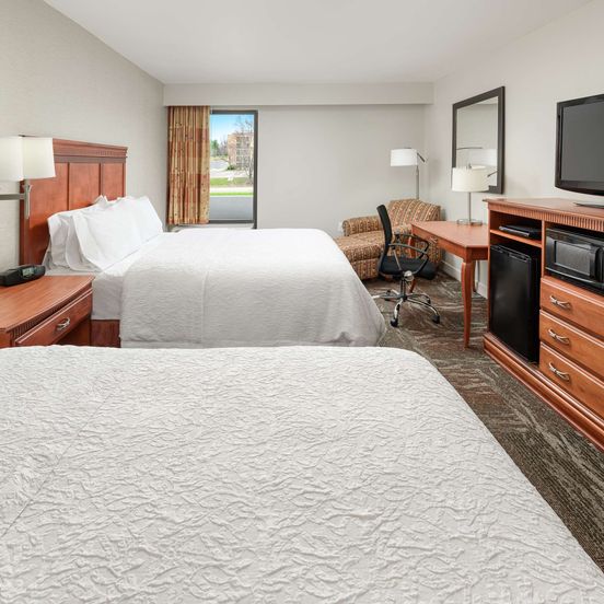 Bedroom view of Hampton Inn Oak Ridge Knoxville