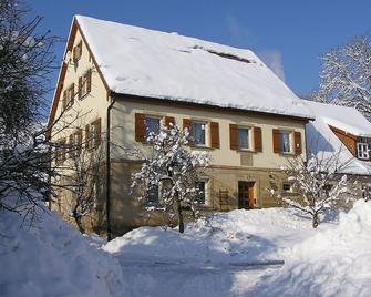 Komfortable Ferienwohnung für bis zu 5 Personen - Bad Berneck im Fichtelgebirge - Gebouw