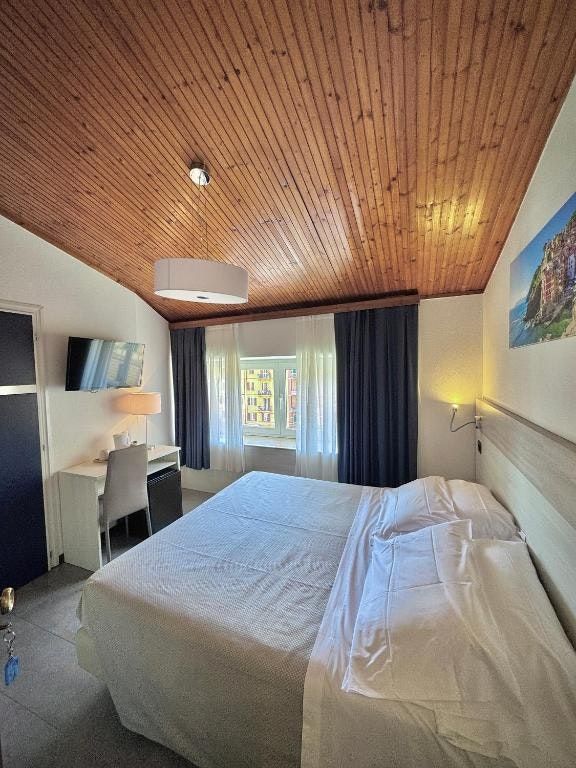 Hotel Venezia - לה ספציה - חדר שינה