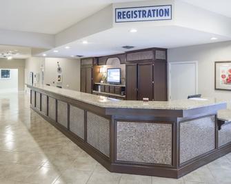 The Suites at Fall Creek - ברנסון - דלפק קבלה