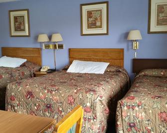 Spillway Motel - Shelbyville - Bedroom