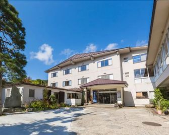 Kiriya Ryokan - Nozawa Onsen - Byggnad