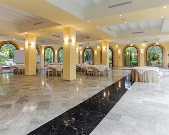 Hotel Ad Hoc Parque Golf - Bétera - Lobby