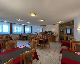 Hotel-Restaurant Zum Loewen - Jestetten - Restaurante