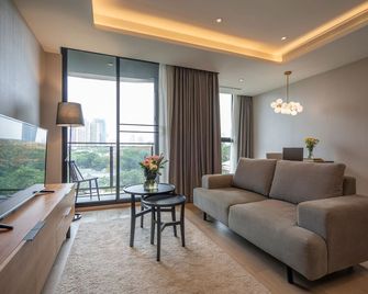 Walton Suites Sukhumvit - Bangkok - Living room