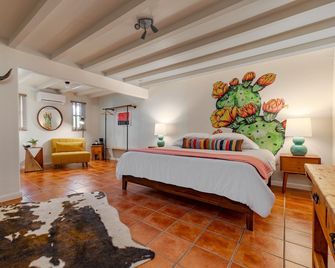 Pecos Trail Inn - Santa Fe - Bedroom