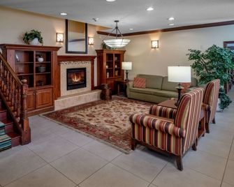 Country Inn & Suites by Radisson, Charleston S, WV - Charleston - Lobby